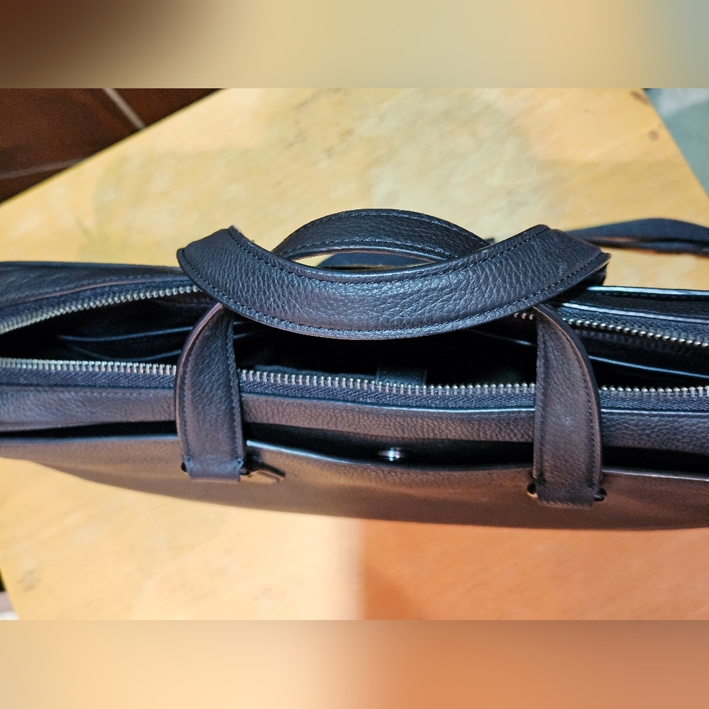Authentic COACH Graham Structured Briefcase – Black Pebble Leather (Laptop Bag) - Picture 16 of 16